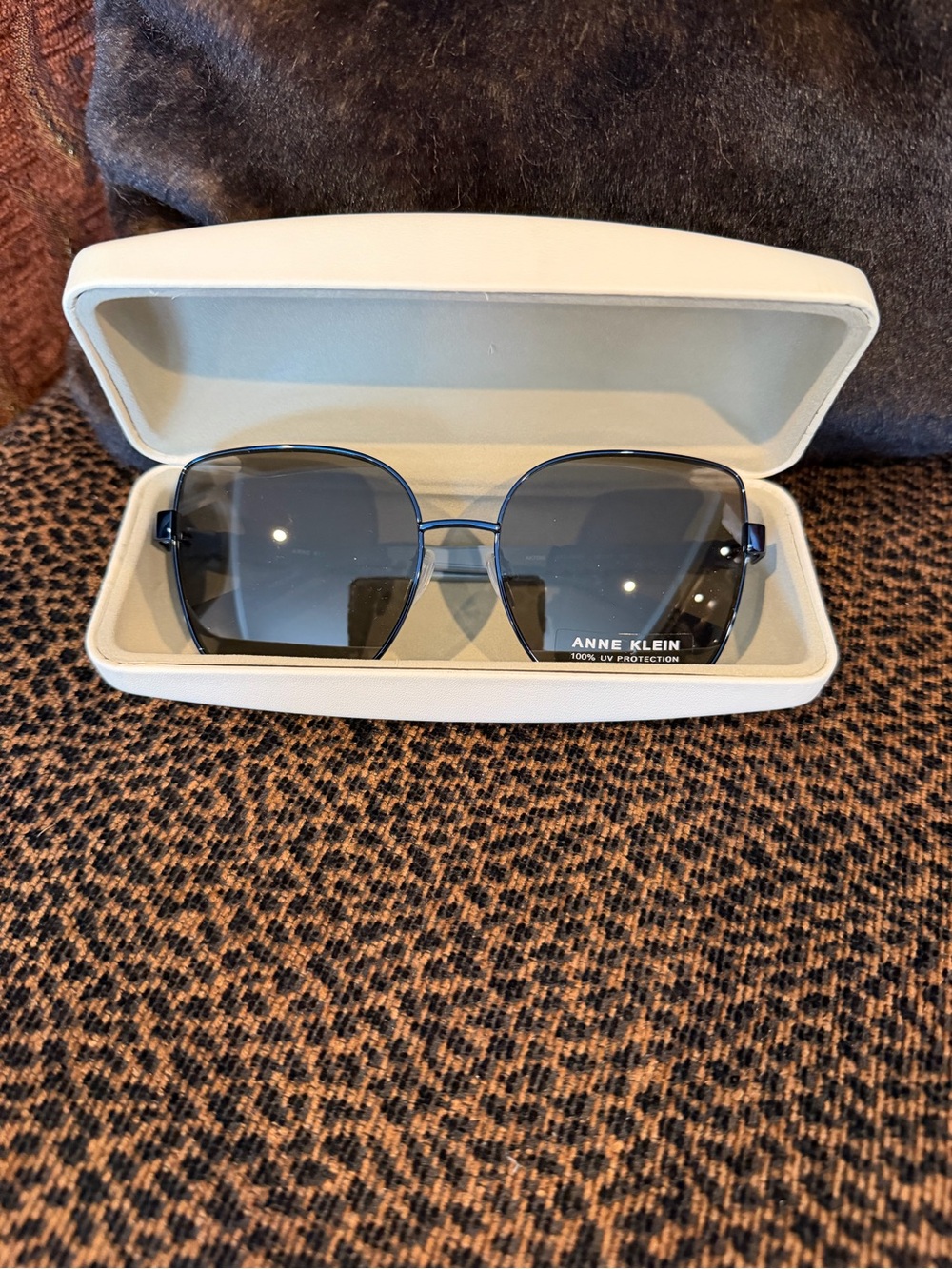 New! Anne Klein Sunglasses with Case AK7086 410 Navy Blue Aviators